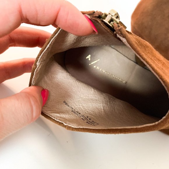 Anthropologie brown cognac pointy toe kitten heel snakeprint suede bootie 9.5 - Picture 3 of 8